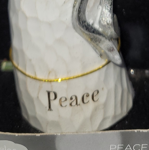 NIB PEACE ANGEL ORNAMENT - Picture 5 of 5